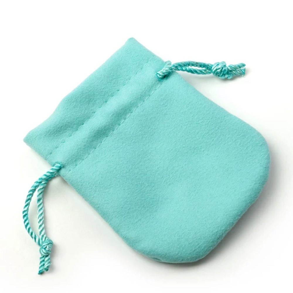 ✨18K Rose Gold Dainty Stackable Band✨ - Picture 4 of 5